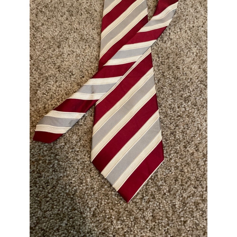 Donald J. Trump Mens Necktie One Size Red Silver Striped Classic Silk Blend Tie